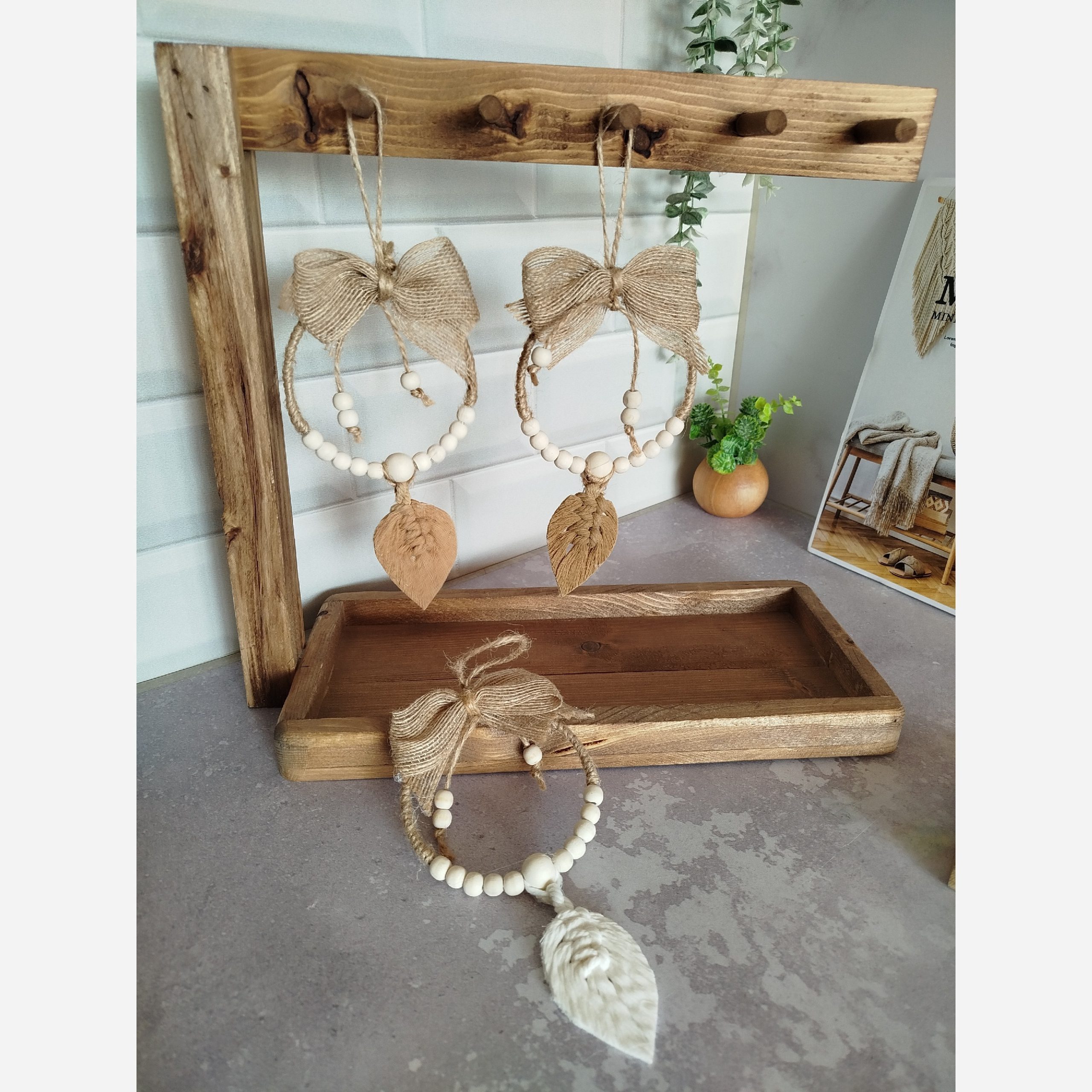 آویز تزیینی مدل برگ مکرومه